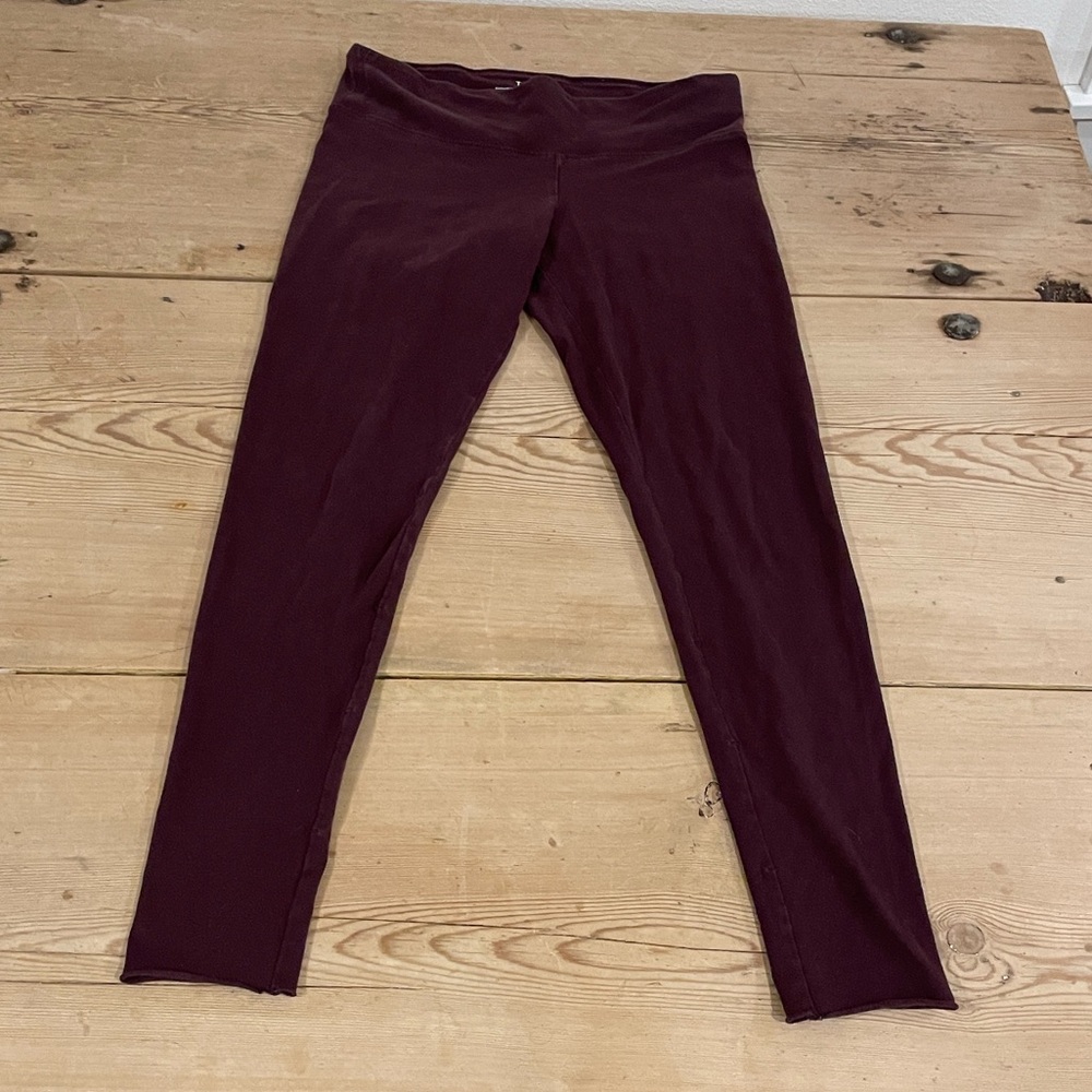 Aritzia TNA Burgundy Leggings
